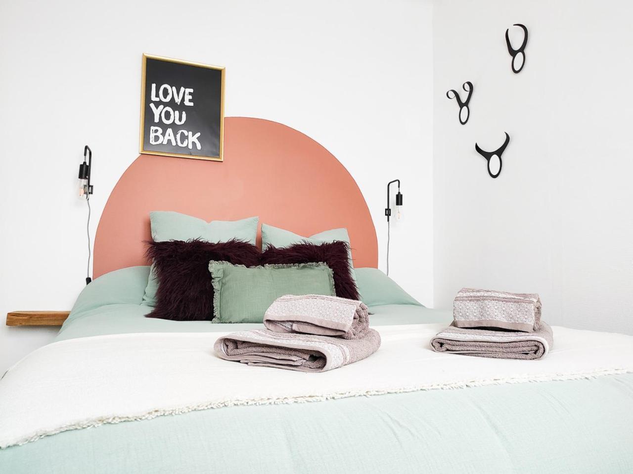 Le Cosy Valcros, Design Et Confort Aix-en-Provence Eksteriør bilde